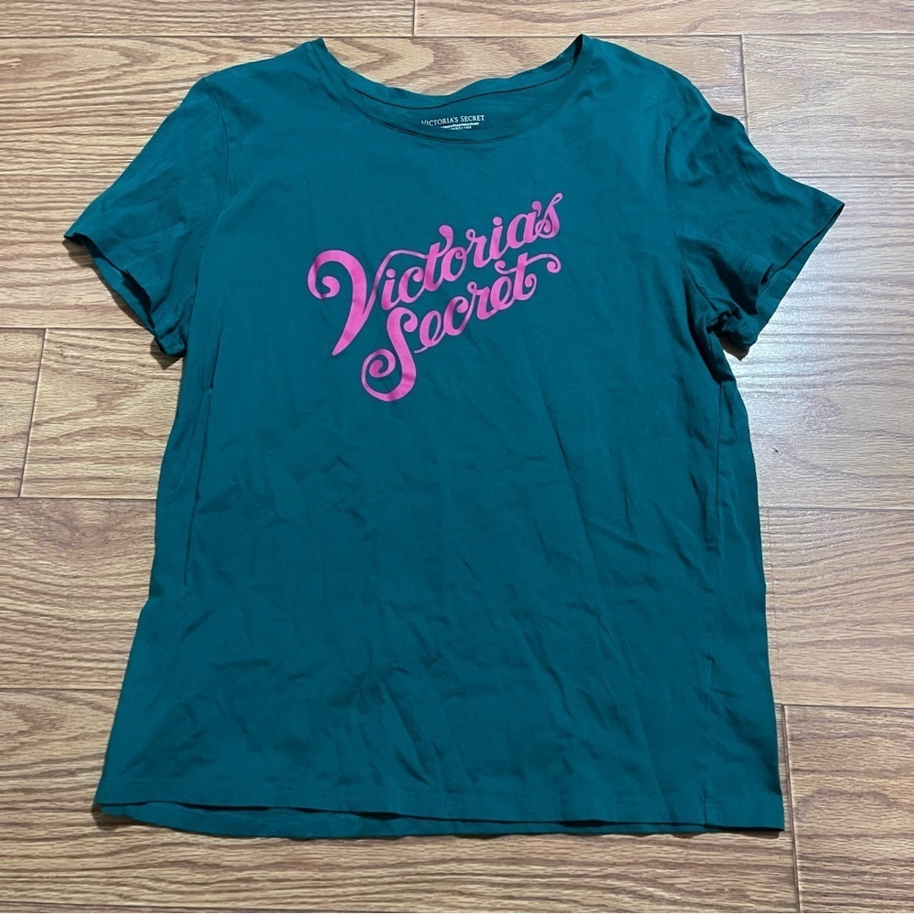 Victoria’s Secret Shirt Large